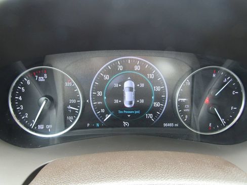 Used 2017 Buick LaCrosse Preferred FWD image 21