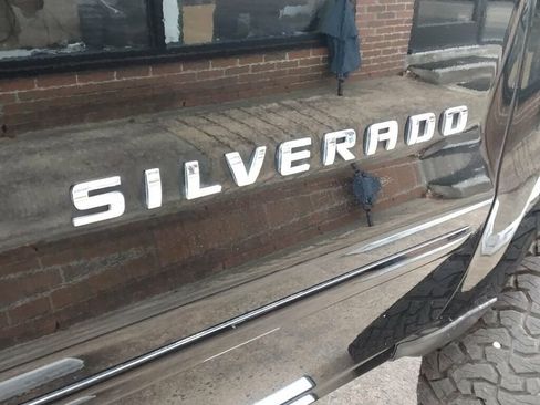 Used 2017 Chevrolet Silverado 1500 LT w/ All Star Edition image 28