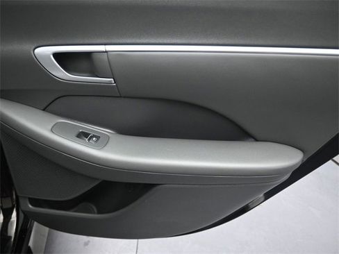 Used 2021 Hyundai Sonata SEL w/ Cargo Package image 27