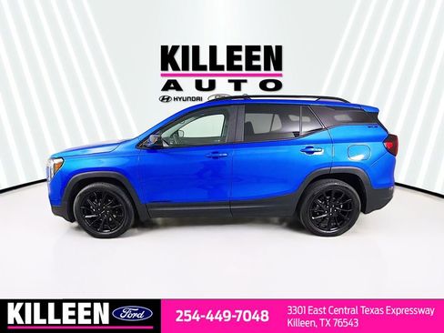 Used 2024 GMC Terrain SLE w/ Driver Convenience Package image 4