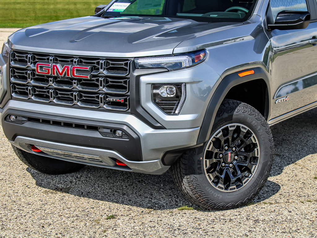 New 2026 GMC Canyon AT4 w/ AT4 Premium Package AWD/4WD image 10