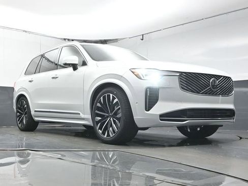 New 2026 Volvo XC90 B6 Ultra w/ Protection Package Premier image 34