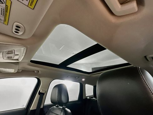 Used 2017 Ford Escape Titanium FWD image 26