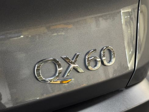 Used 2024 INFINITI QX60 Luxe AWD/4WD image 8