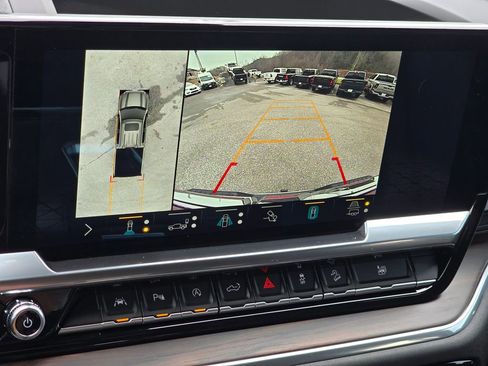 Used 2022 GMC Sierra 1500 SLT w/ SLT Premium Plus Package image 9