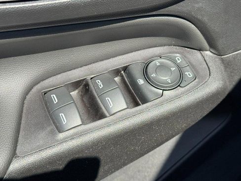 Used 2022 Chevrolet Equinox LT FWD image 21