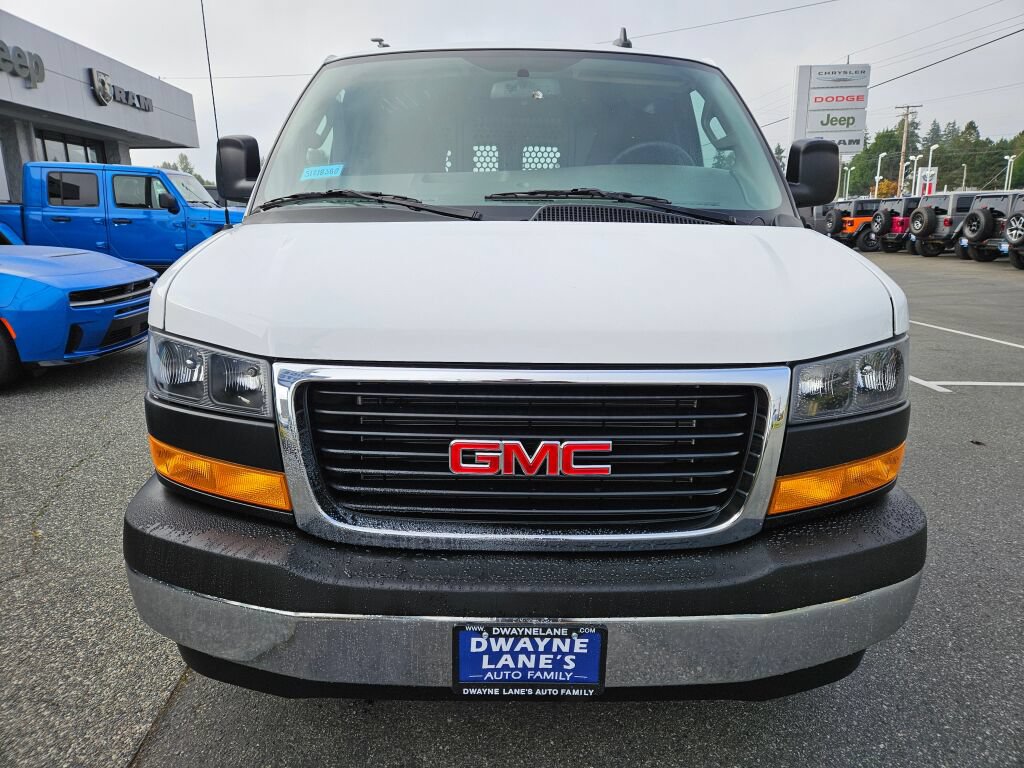 Used 2025 GMC Savana 2500 w/ Driver Convenience Package RWD image 7