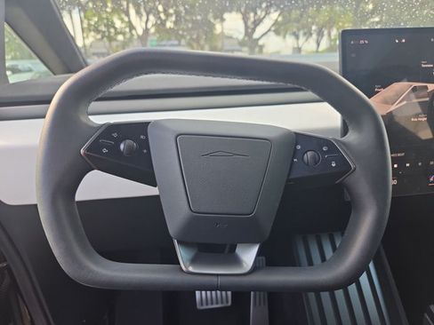 Used 2024 Tesla Cybertruck Cyberbeast AWD/4WD image 11
