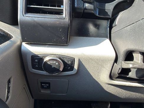 Used 2018 Ford F150 XL w/ Equipment Group 101A Mid AWD/4WD image 14