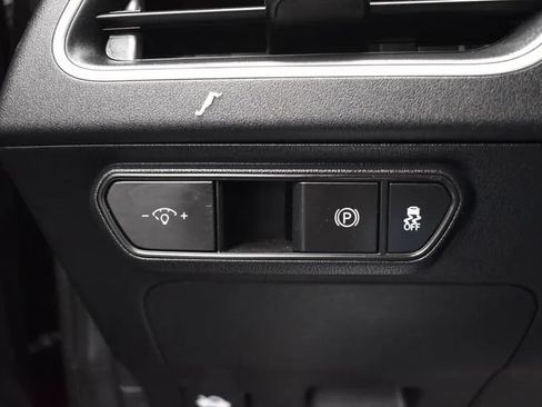 Used 2025 Kia K4 FWD image 21