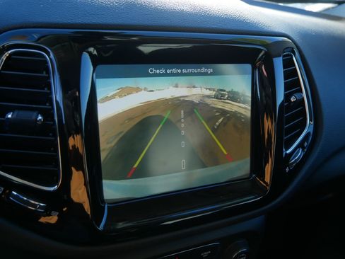 Certified 2021 Jeep Compass Limited image 31