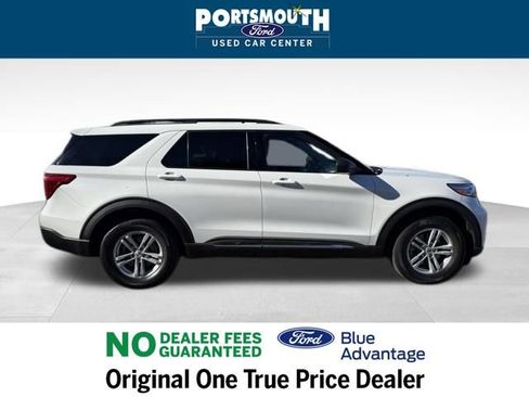 Certified 2022 Ford Explorer XLT w/ Equipment Group 202A image 6