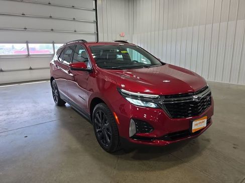 Used 2024 Chevrolet Equinox RS w/ RS Leather Package AWD/4WD image 2