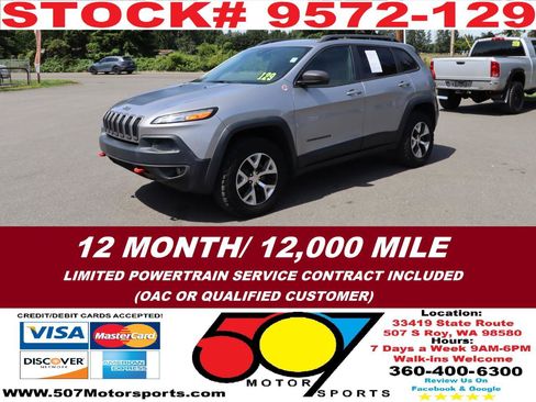 Used 2015 Jeep Cherokee Trailhawk AWD/4WD image 2