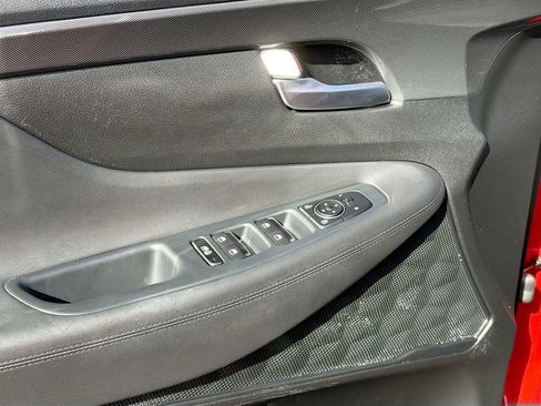 Used 2022 Hyundai Santa Fe SE image 19