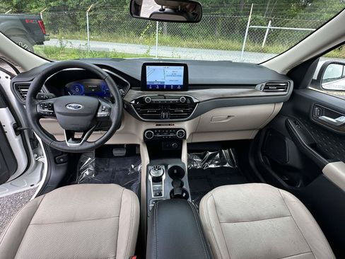 Used 2020 Ford Escape Titanium AWD/4WD image 7