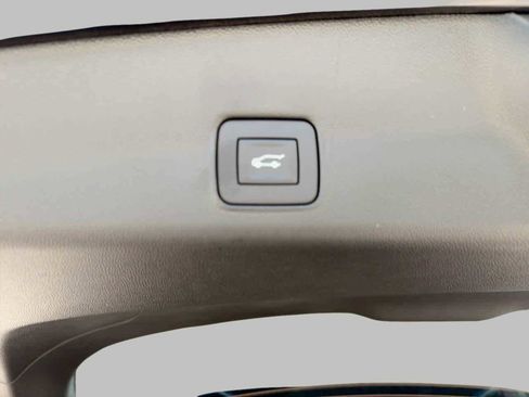 New 2026 Chevrolet TrailBlazer LT w/ Convenience Package AWD/4WD image 8