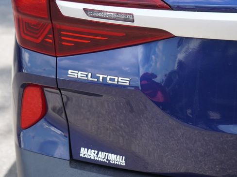 Used 2021 Kia Seltos EX AWD/4WD image 7