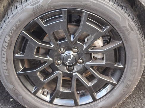 Used 2022 Kia Telluride EX w/ EX Premium Package image 11