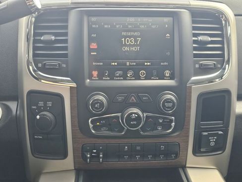 Used 2014 RAM 2500 Laramie w/ Convenience Group AWD/4WD image 26