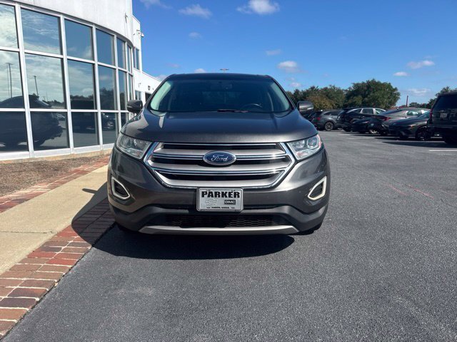 Used 2018 Ford Edge Titanium w/ Equipment Group 301A AWD/4WD image 2