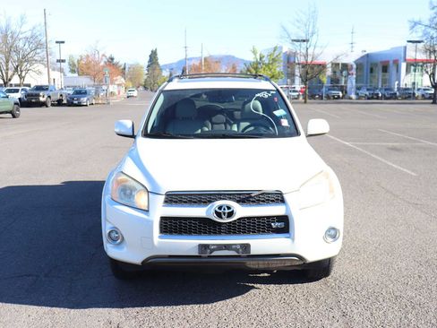 Used 2009 Toyota RAV4 Limited image 2