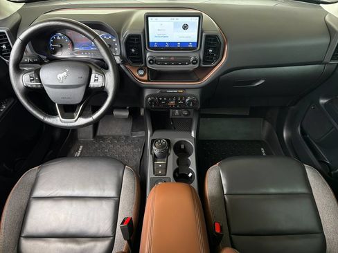Used 2023 Ford Bronco Sport Outer Banks w/ Tech Package AWD/4WD image 12