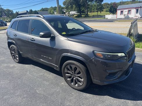 Used 2019 Jeep Cherokee High Altitude AWD/4WD image 2