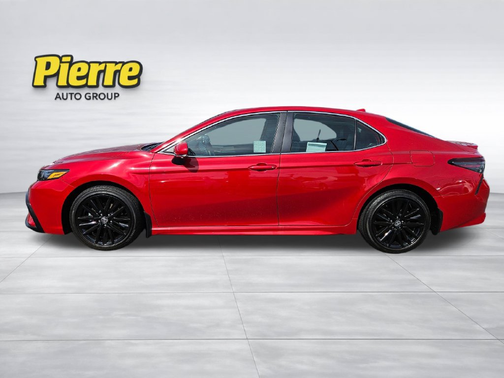 Used 2024 Toyota Camry SE FWD image 2