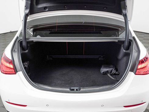 Used 2024 Mercedes-Benz C 300 Sedan image 5