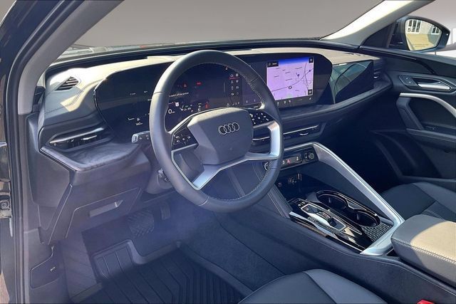 Used 2025 Audi Q5 Premium w/ Convenience Package AWD/4WD image 17