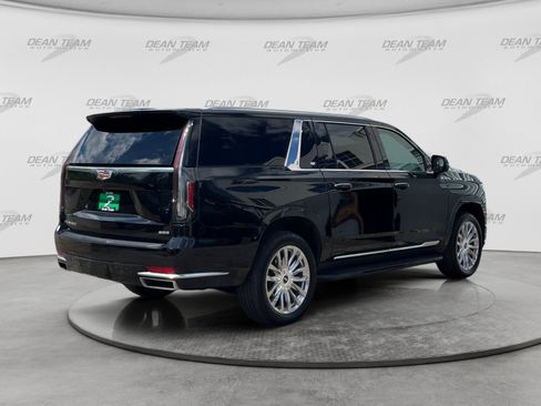 Used 2024 Cadillac Escalade ESV Premium Luxury w/ LPO, Floor Liner Package AWD/4WD image 8