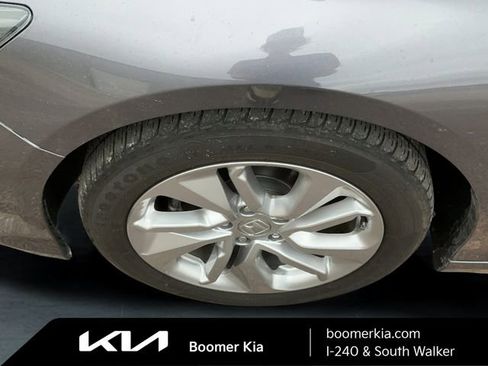 Used 2019 Honda Accord LX image 9