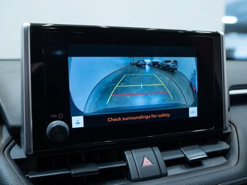 Certified 2023 Toyota RAV4 LE AWD/4WD image 24