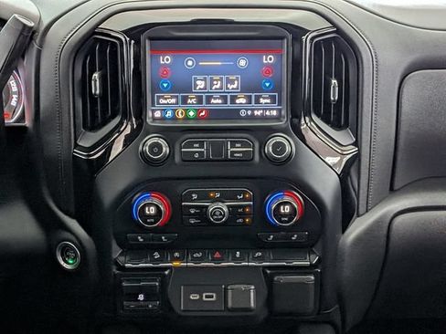 Used 2022 Chevrolet Silverado 1500 RST AWD/4WD image 36
