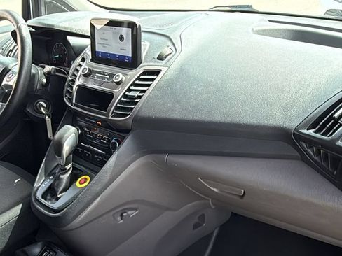 Used 2020 Ford Transit Connect XL FWD image 40