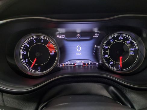 Used 2019 Jeep Cherokee Trailhawk w/ Cold Weather Group AWD/4WD image 18