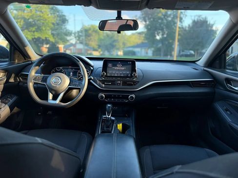 Used 2020 Nissan Altima 2.5 S FWD image 14
