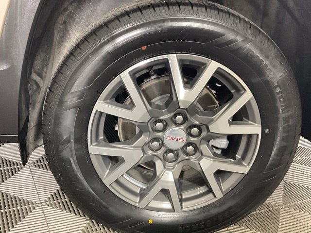 Used 2023 GMC Acadia SLE w/ Driver Convenience Package FWD image 38