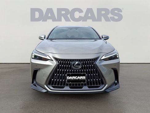 Used 2024 Lexus NX 250 FWD image 2