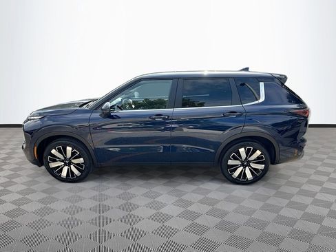 New 2026 Mitsubishi Outlander SE image 4