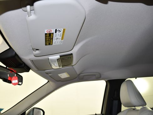 Used 2024 Mitsubishi Outlander SEL AWD/4WD image 40