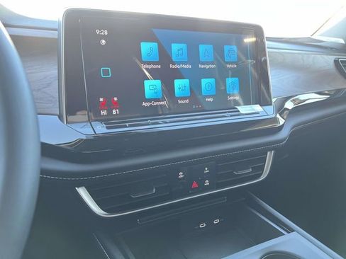 New 2026 Volkswagen Atlas SE FWD image 18