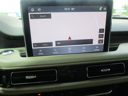 Used 2023 Lincoln Aviator Reserve w/ Elements Package Plus AWD/4WD image 9