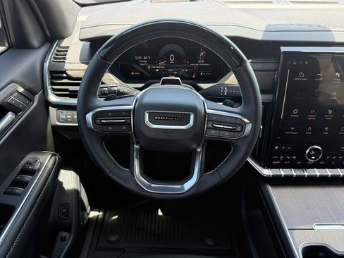 Used 2026 GMC Acadia Denali w/ Super Cruise Package FWD image 14