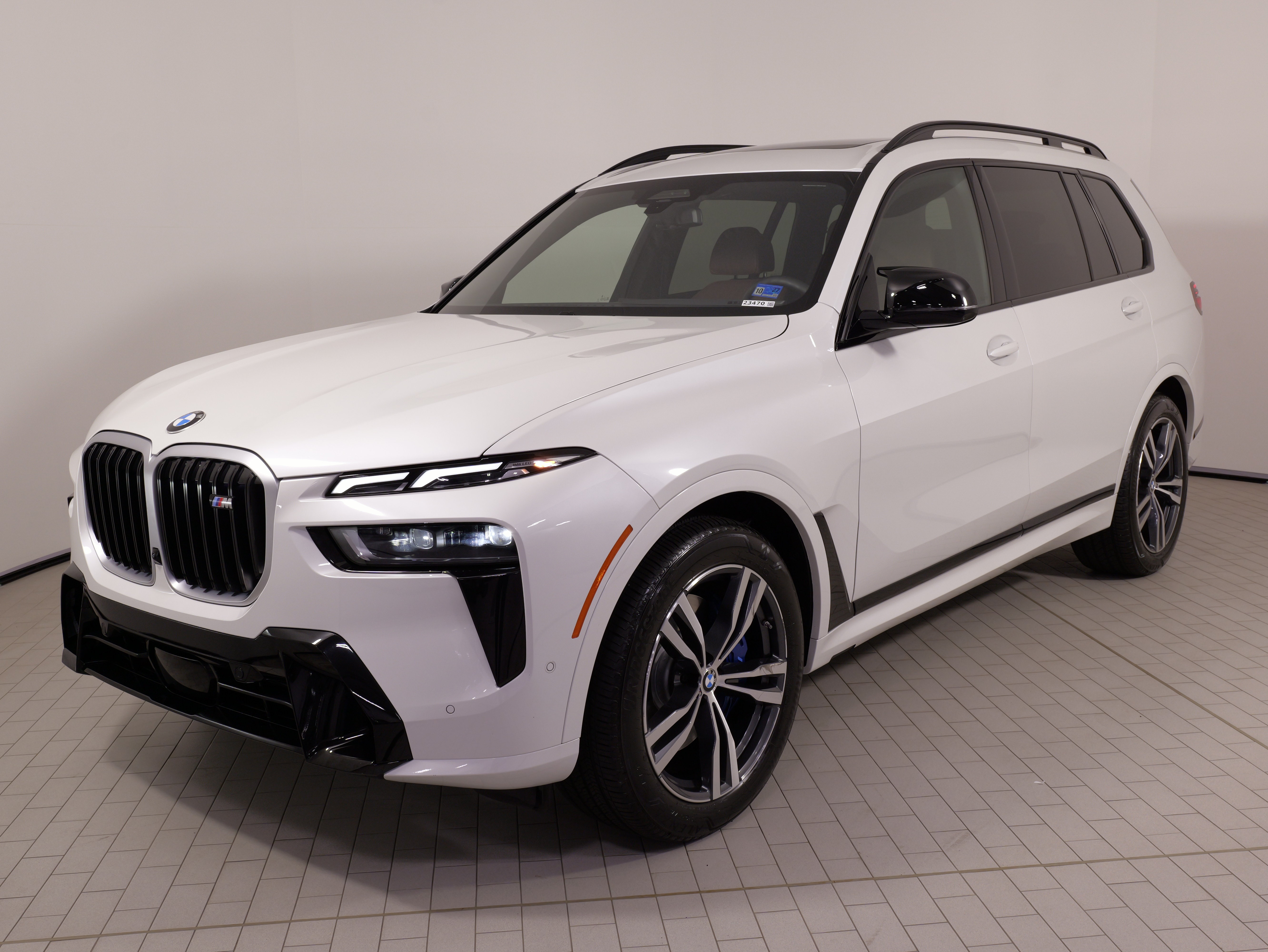 Used 2026 BMW X7 M60i AWD/4WD image 3