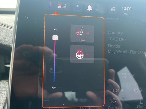 Used 2023 Jeep Compass Latitude image 18