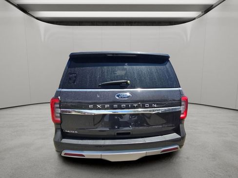 Used 2024 Ford Expedition Limited AWD/4WD image 8