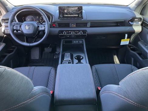 New 2025 Honda Pilot Sport image 11