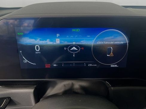 Used 2025 Kia Niro Wind w/ Wind Preserve Package FWD image 15